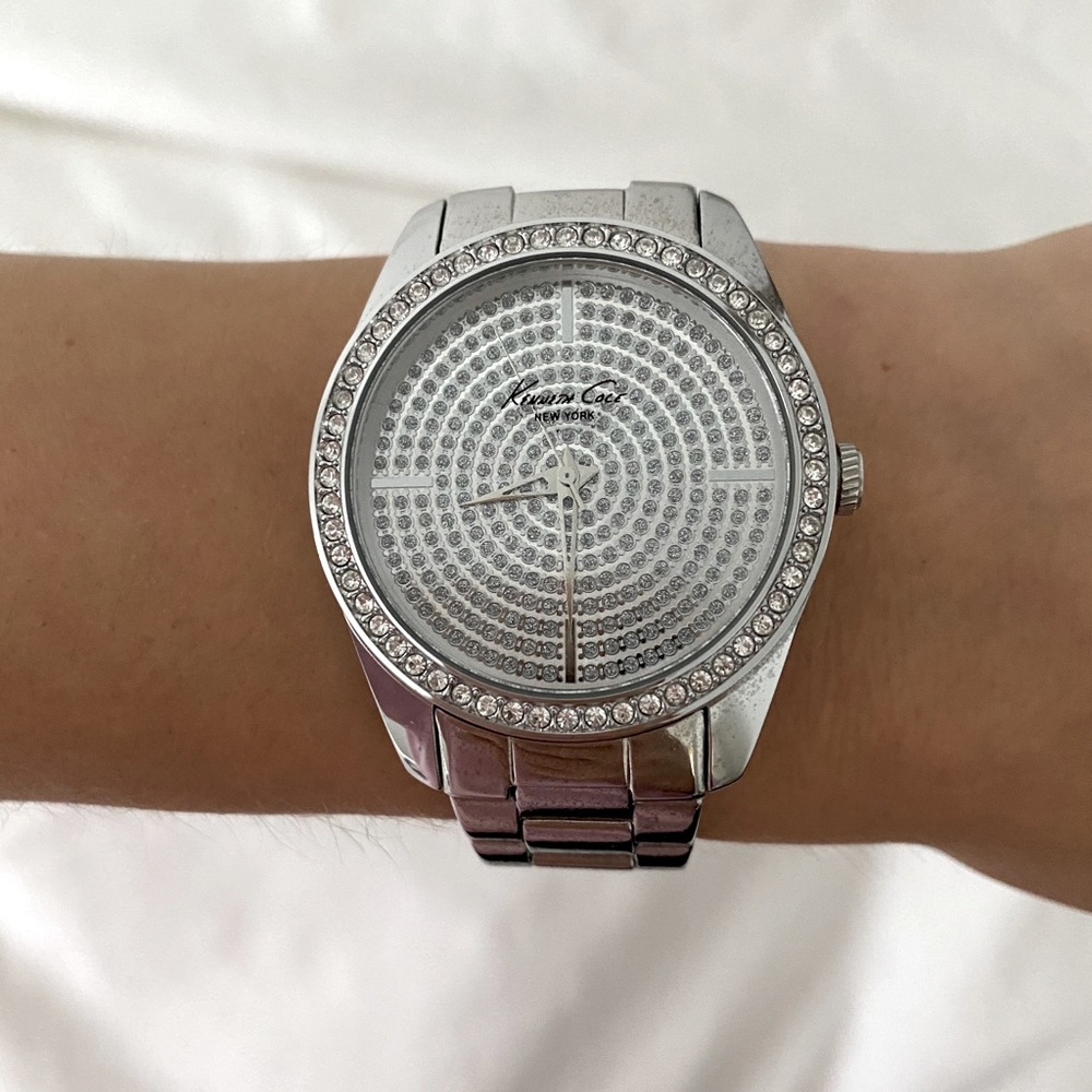 Kenneth Cole watch - Picture 2 of 3